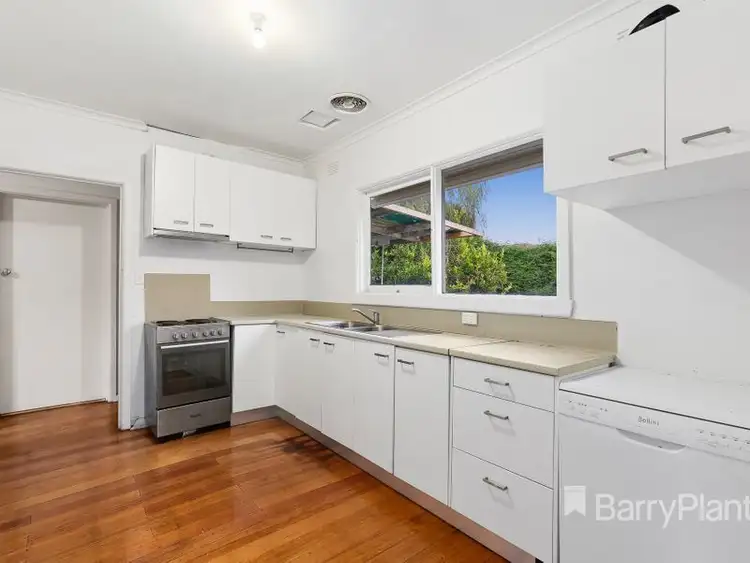 Fifth view of Homely house listing, 6 Conrad Court, Blackburn North VIC 3130