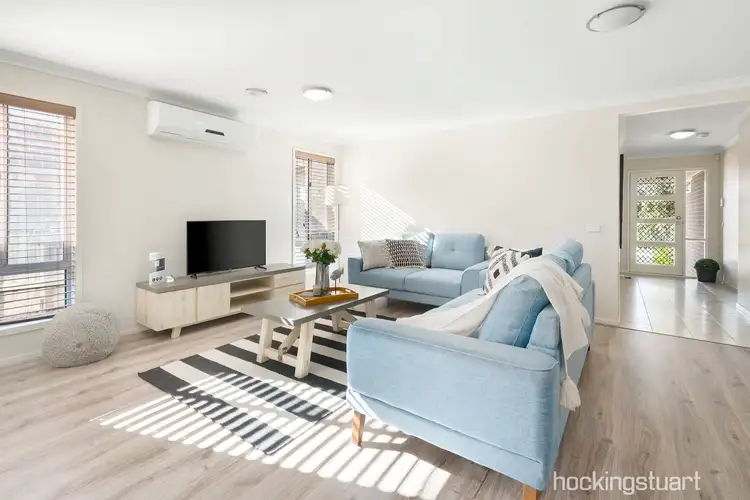 Fifth view of Homely house listing, 8 Kanto Court, Manor Lakes VIC 3024