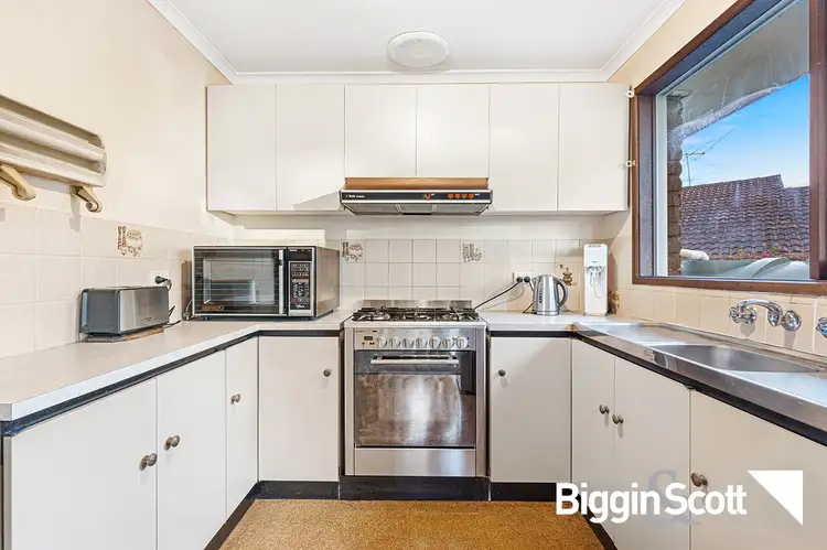 Fourth view of Homely house listing, 33 Wondalea Crescent, Wantirna VIC 3152