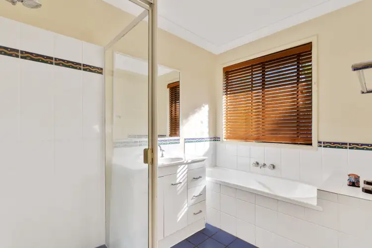 Sixth view of Homely house listing, 5 Kwila Place, Little Mountain QLD 4551