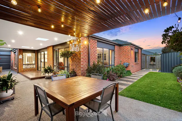 12 Queensberry Street, Cranbourne West VIC 3977