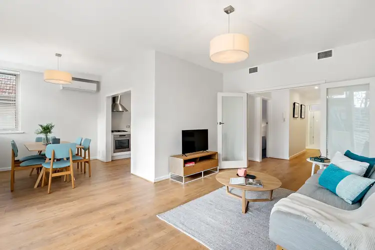 4/15 Dickens Street, Elwood VIC 3184
