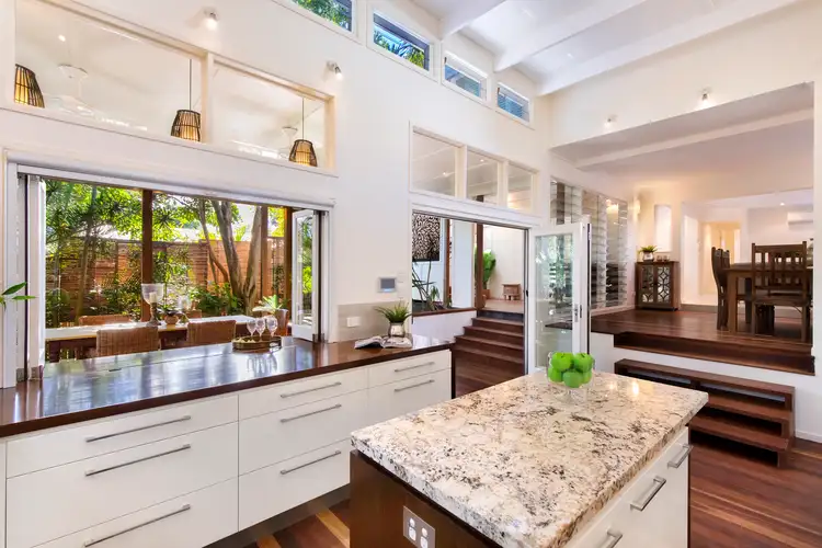 39 Weyba Street, Sunshine Beach QLD 4567