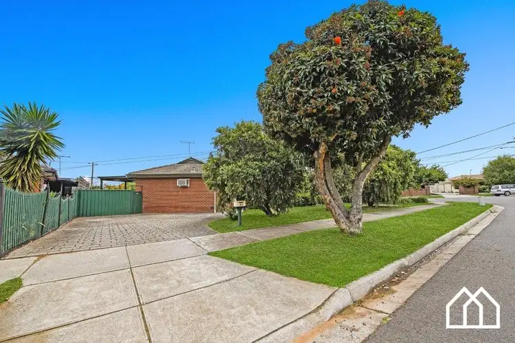 33 Banksia Avenue, Thomastown VIC 3074