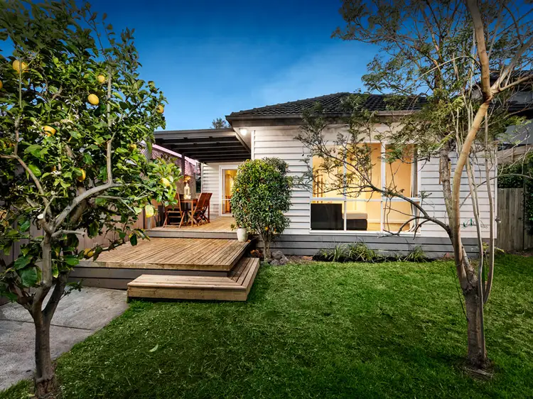 Second view of Homely house listing, 8 Eila Close, Cheltenham VIC 3192