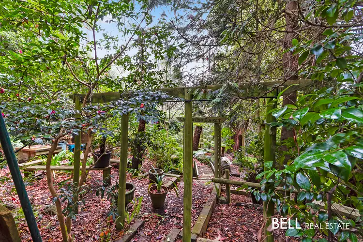 35 Charman Avenue, Emerald VIC 3782