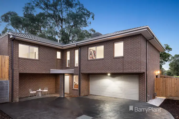 2/31 Churinga Avenue, Mitcham VIC 3132