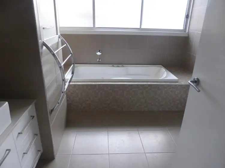 Fourth view of Homely house listing, 4 Manhattan Close, Sanctuary Lakes VIC 3030