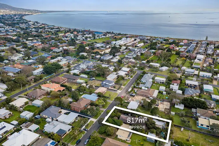 7 Knott Street, Safety Beach VIC 3936