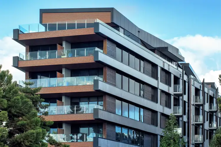 100 Western Beach Road