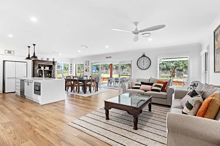 30 Guthawah Way, Renwick NSW 2575