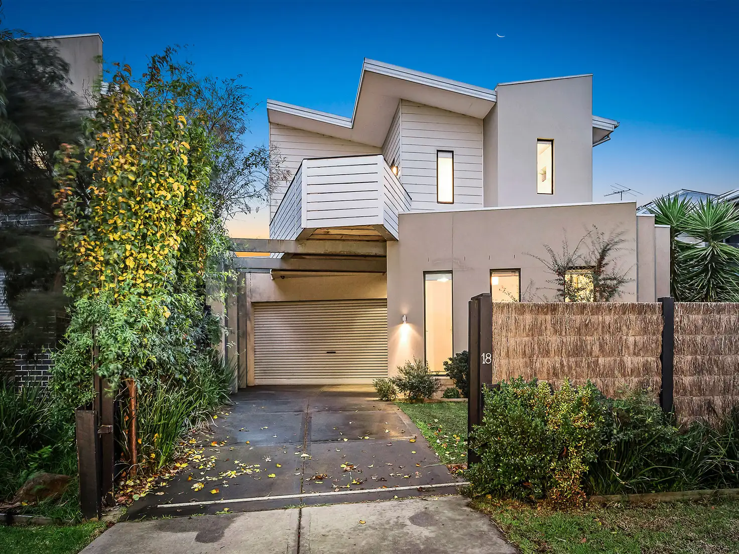 Main view of Homely house listing, 18 Hutchins Close, Mordialloc VIC 3195