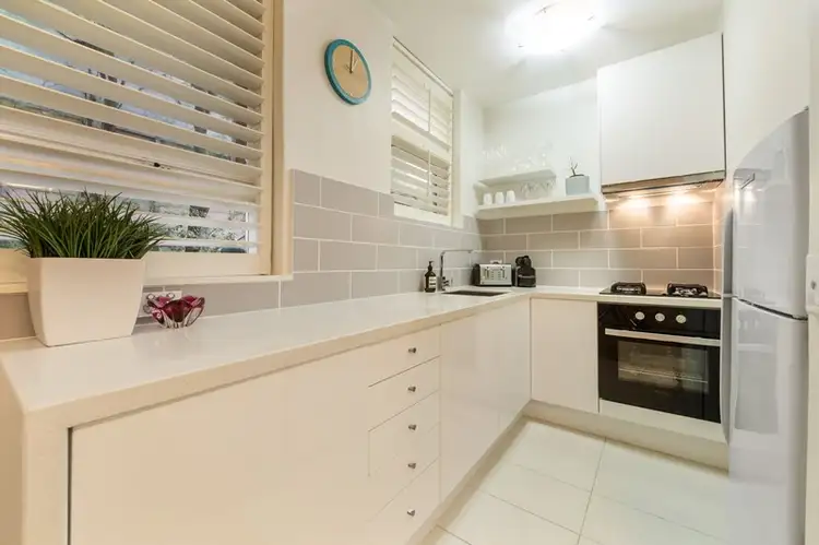 11/86 Ruskin Street, Elwood VIC 3184