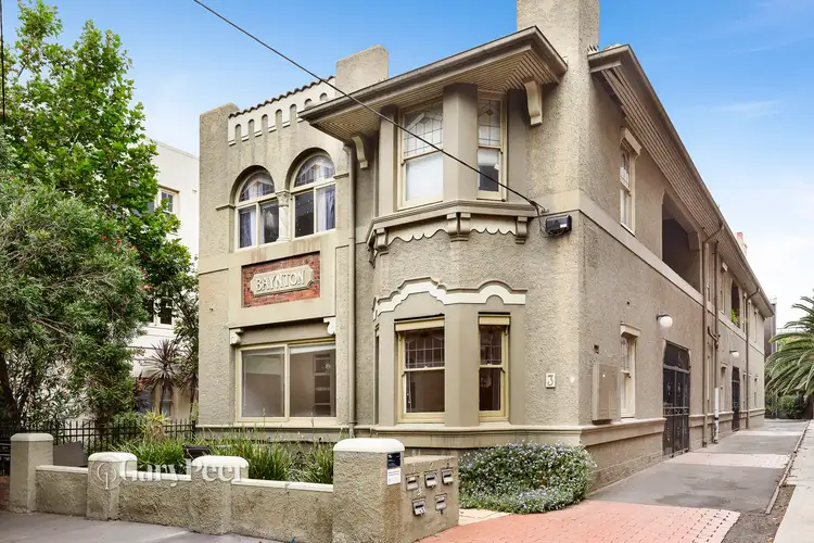 4/3 Robe Street, St Kilda VIC 3182