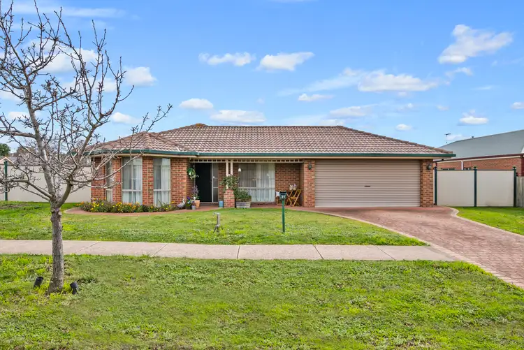 21 Dalray Crescent, New Gisborne VIC 3438