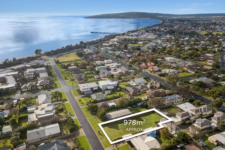 29 Heales Street, Dromana VIC 3936