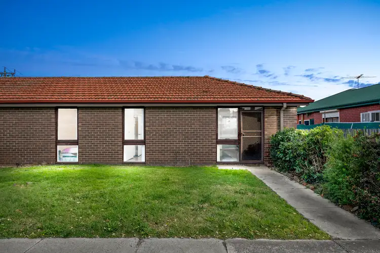 1/261 Civic Parade, Altona VIC 3018