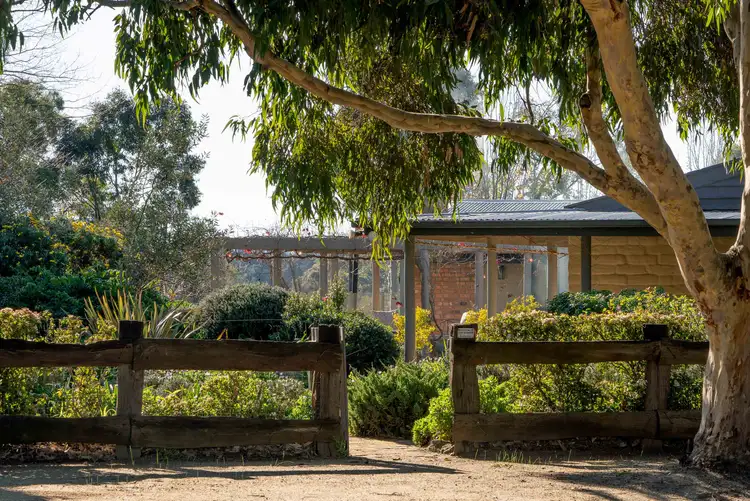 90 Mount Charlie Road, Riddells Creek VIC 3431