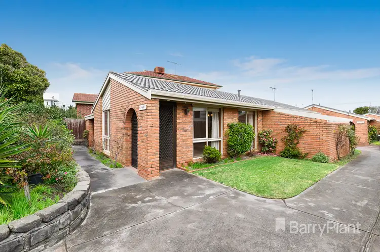 Main view of Homely villa listing, 1/204-205 Beach Road, Mordialloc VIC 3195
