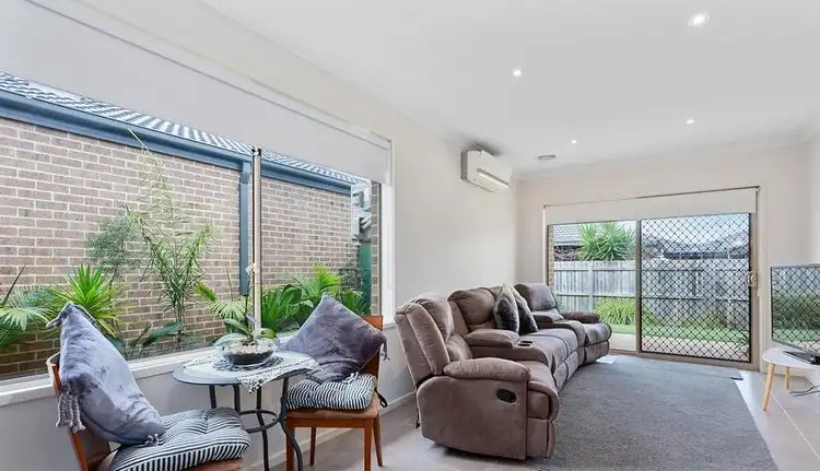 Sixth view of Homely unit listing, 18/1a Annette Court, Hastings VIC 3915