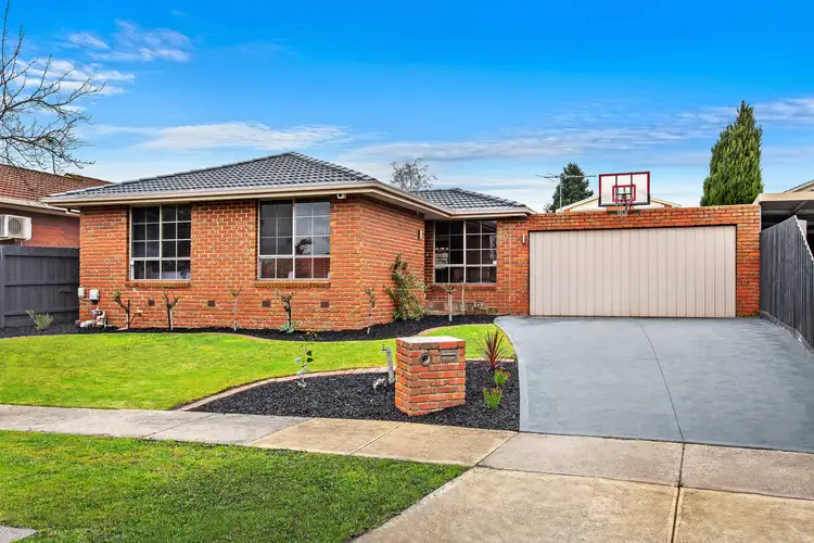 29 McClelland Drive, Mill Park VIC 3082