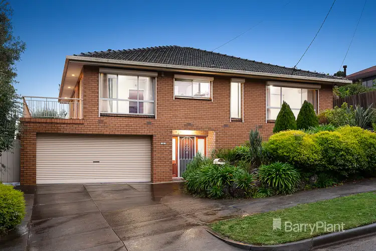 15 Rathmullen Quadrant, Doncaster VIC 3108