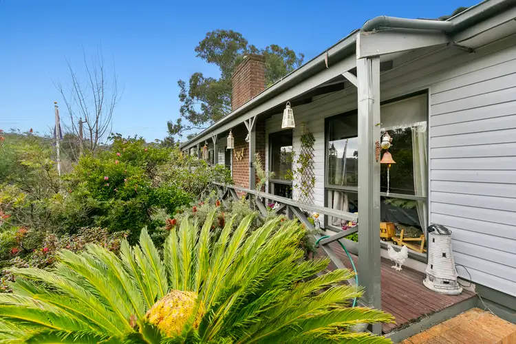 34 Shirley Crescent, Woori Yallock VIC 3139