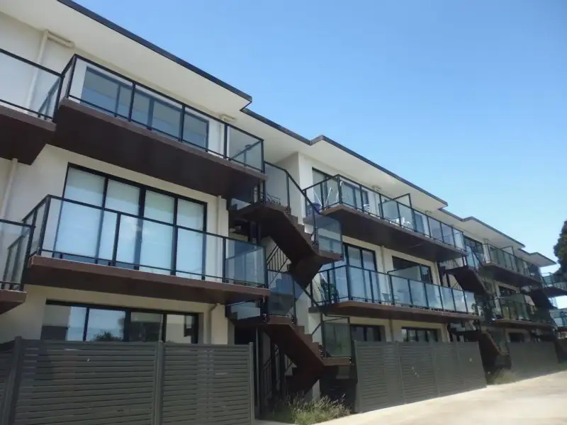 Main view of Homely house listing, 10/219 Watton Street, Werribee VIC 3030