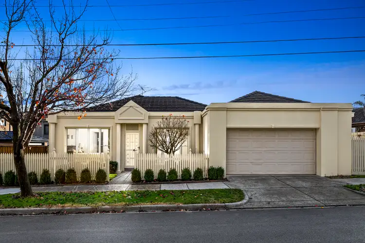Main view of Homely unit listing, 1A Elizabeth Street, Bulleen VIC 3105