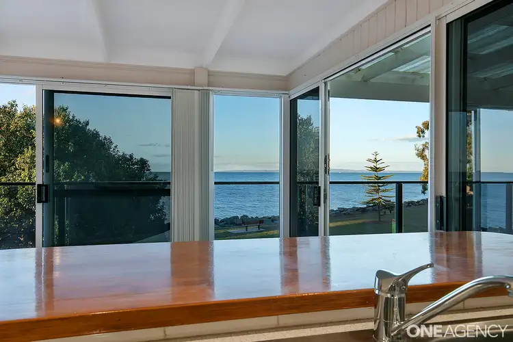 3/4 Second Avenue, Scarborough QLD 4020