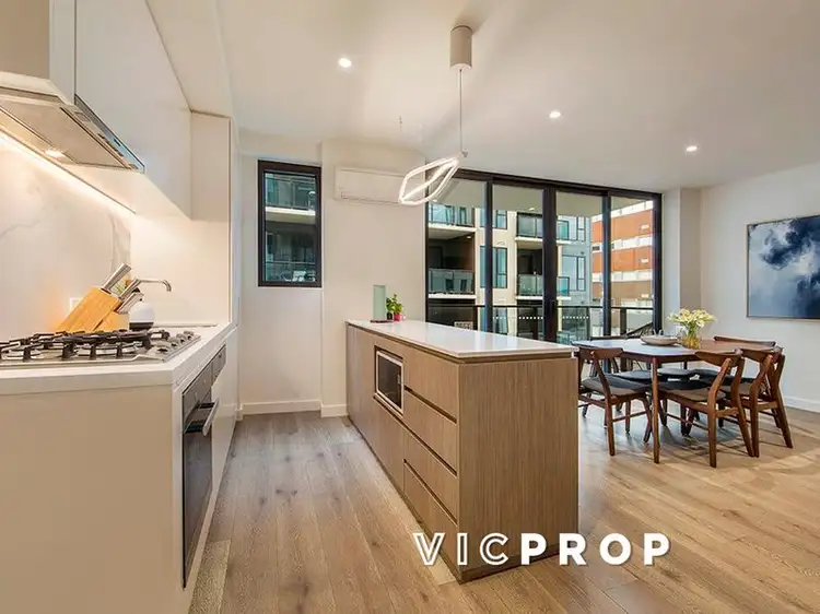 212/5 Elgar Court, Doncaster VIC 3108