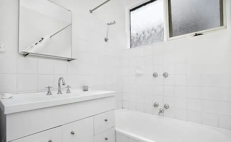 Fifth view of Homely apartment listing, 9/3 Browning Street, Elwood VIC 3184