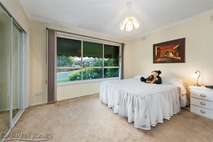 Fifth view of Homely house listing, 9 McKenzie Court, Greensborough VIC 3088