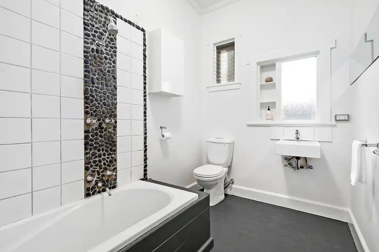 Sixth view of Homely apartment listing, 5/35 Grey Street, St Kilda VIC 3182