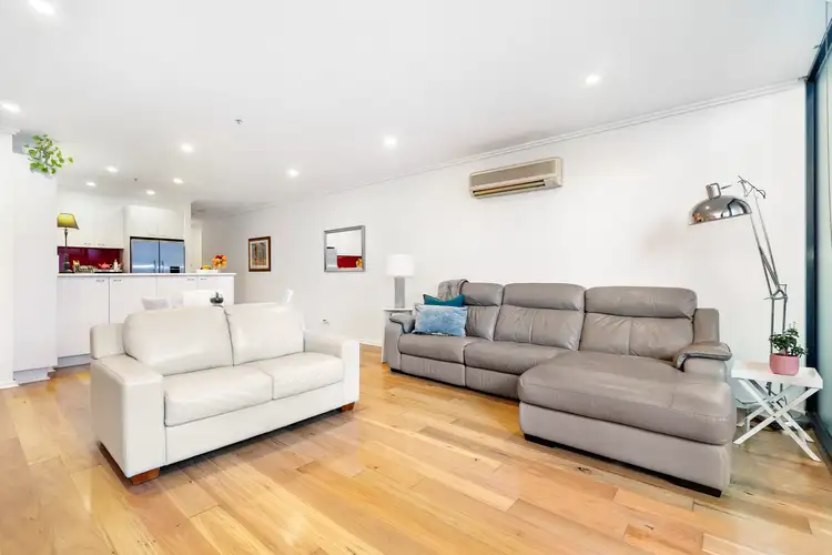 Main view of Homely apartment listing, 5/38 Bank Street, South Melbourne VIC 3205