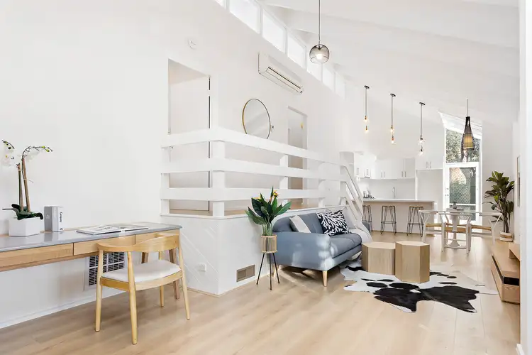 2/131 Prospect Hill Road, Canterbury VIC 3126