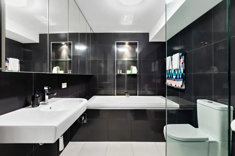 Fifth view of Homely apartment listing, 33/27 Queens Road, Melbourne VIC 3004