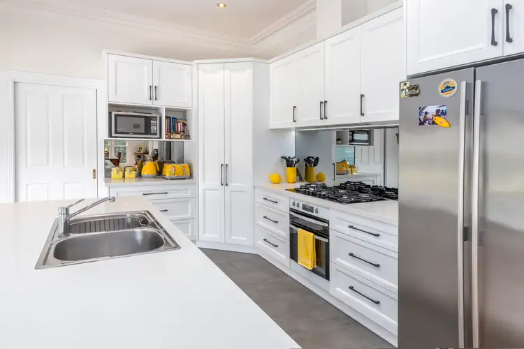 Fourth view of Homely house listing, 6 Clemac Close, Langwarrin South VIC 3911