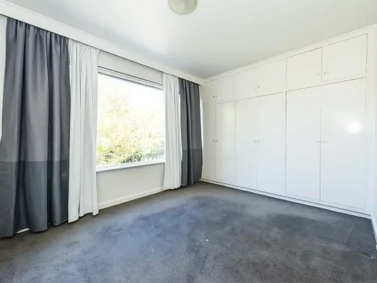 Fifth view of Homely apartment listing, 5/26 Beach Avenue, Elwood VIC 3184