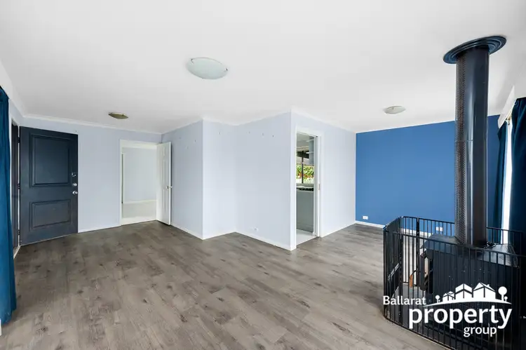 Fourth view of Homely house listing, 2 Laureth Court, Sebastopol VIC 3356