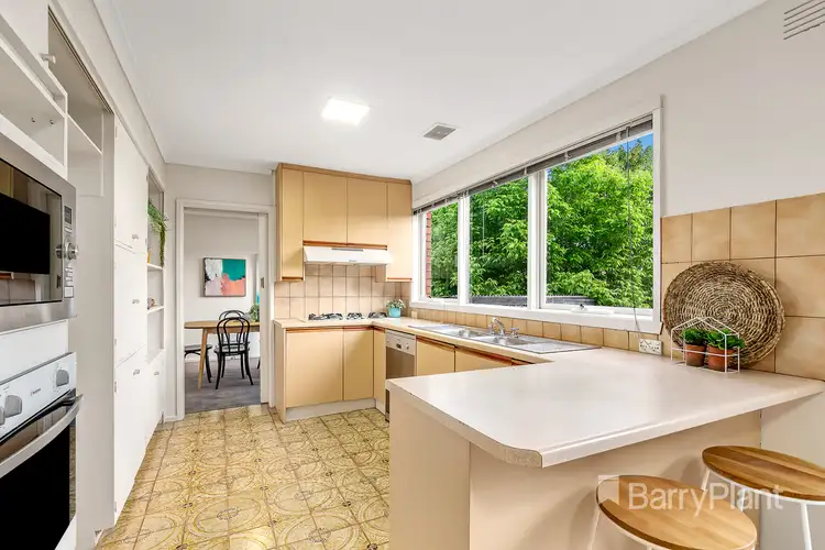 Fifth view of Homely house listing, 2 Sunray Court, Donvale VIC 3111