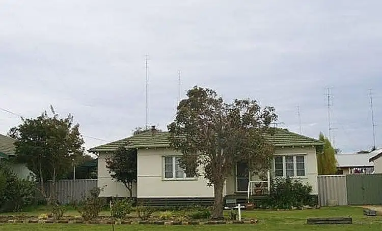 20 Hands Avenue, Carey Park WA 6230
