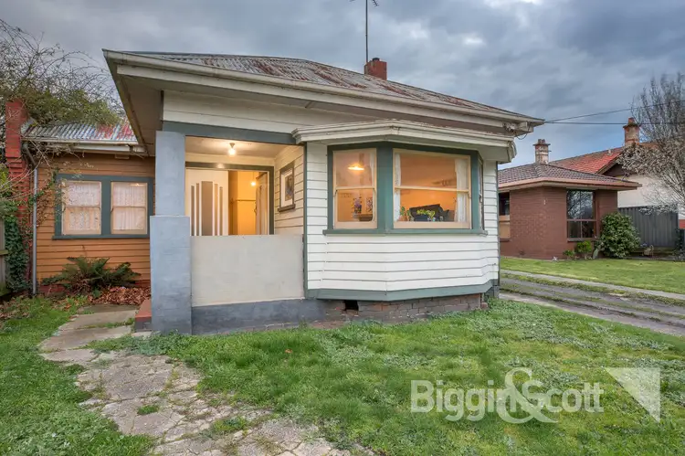 25 Burnbank Street, Lake Wendouree VIC 3350