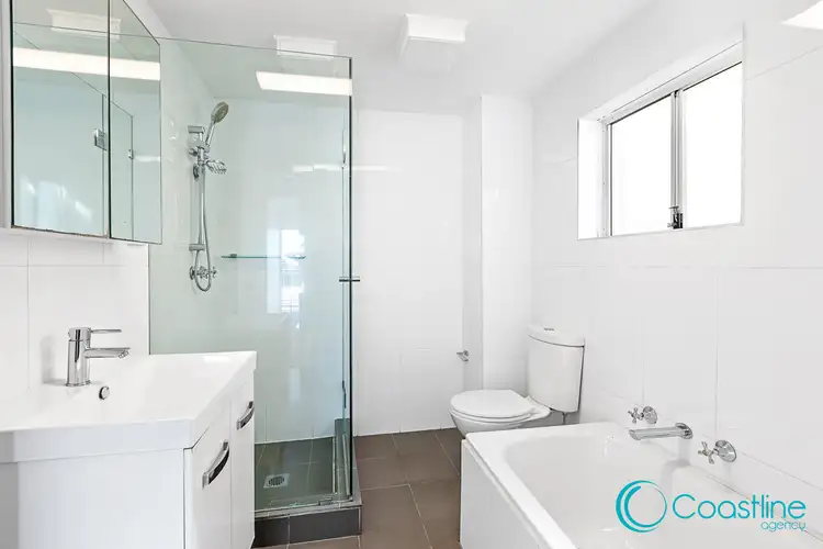 Fifth view of Homely apartment listing, 2/3 Lowe Street, Clovelly NSW 2031