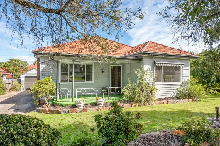 13 Norris Avenue, Mayfield NSW 2304