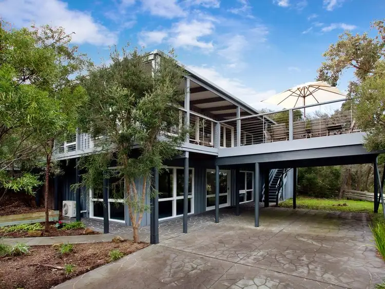 18 Ellesmere Street, Blairgowrie VIC 3942