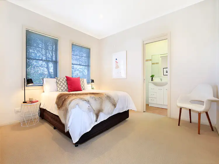 Sixth view of Homely villa listing, 2/6 Douglas Road, Fernhill NSW 2519