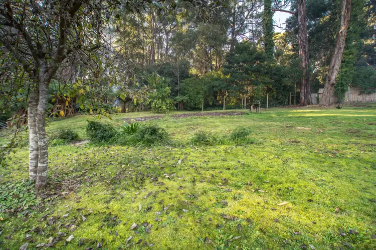 81 Alexander Avenue, Upwey VIC 3158