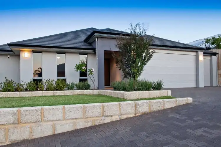 10 Strasbourg Vista, Hocking WA 6065