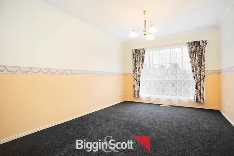 Seventh view of Homely house listing, 10 Oakleaf Place, Narre Warren South VIC 3805